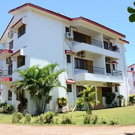 M N Resorts Baga Ngoại thất bức ảnh